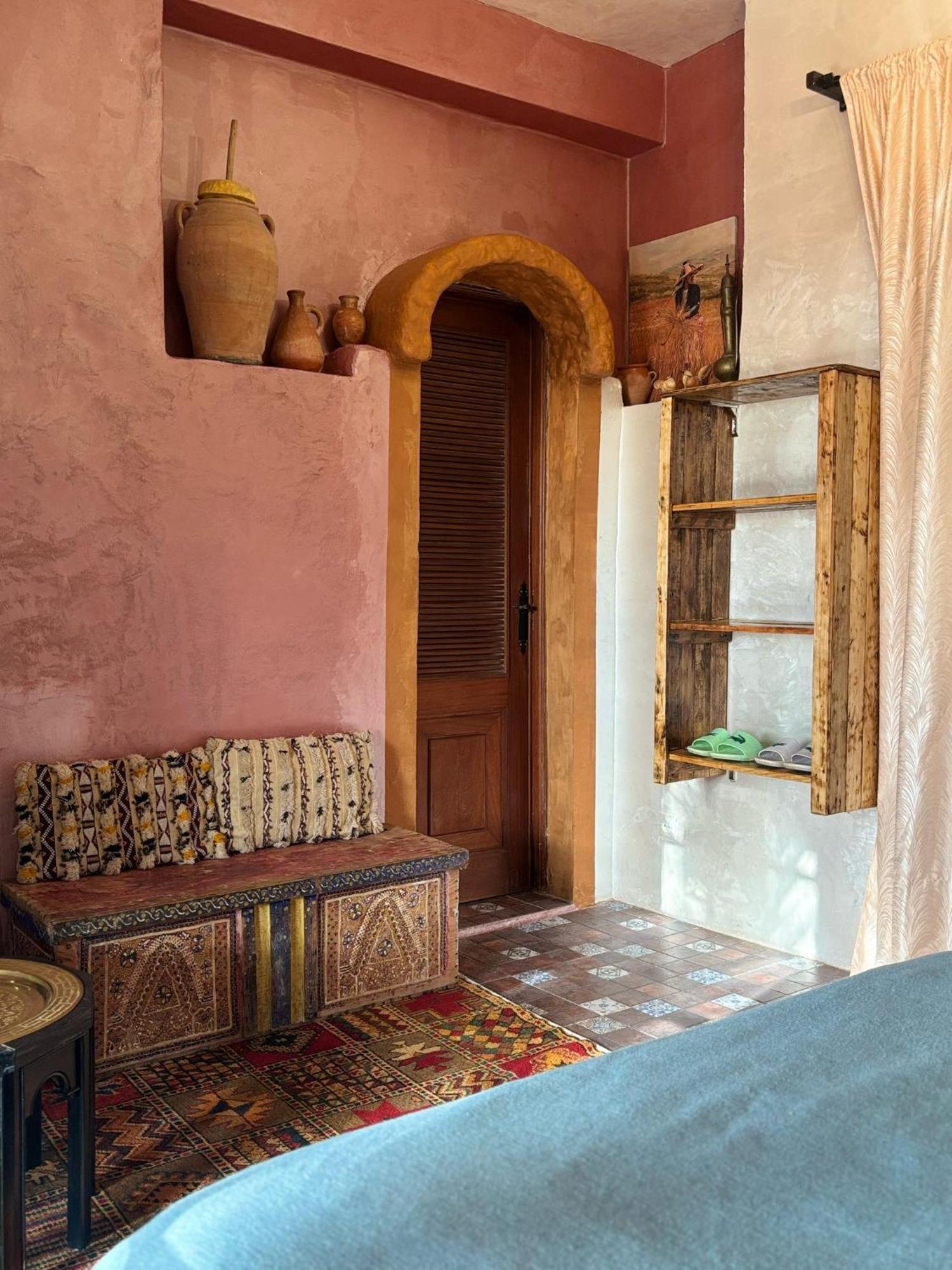 Hajrienne Guest House Танжер Стая снимка